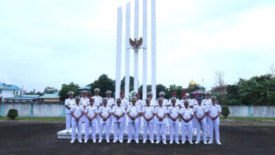 Peringati Hari Darma Samudera, Danlantamal IV Pimpin Ziarah Makam Pahlawan dan Doa bersama